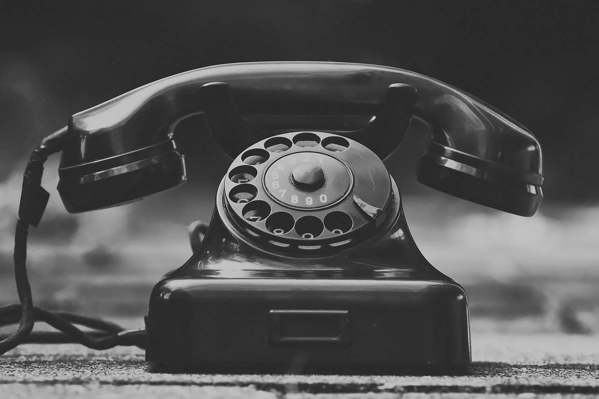 Qui a inventé le téléphone ? L&rsquo;histoire fascinante derrière cette révolution des communications